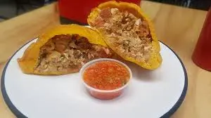 PASTEL DE CHICHARRON